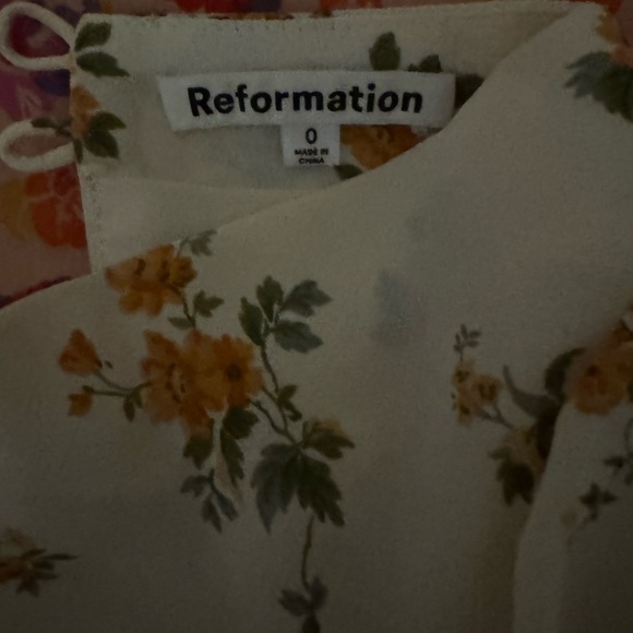 Reformation beige floral blouse - Picture 4 of 5